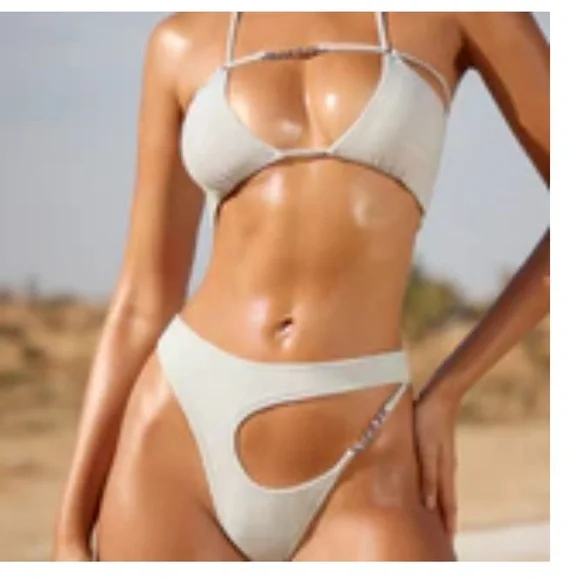 Oh Polly silver swimsuit top - Picture 1 of 3